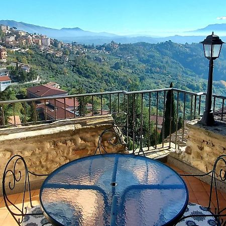 Villa La Loggetta Di Apricus à Olevano Romano Extérieur photo