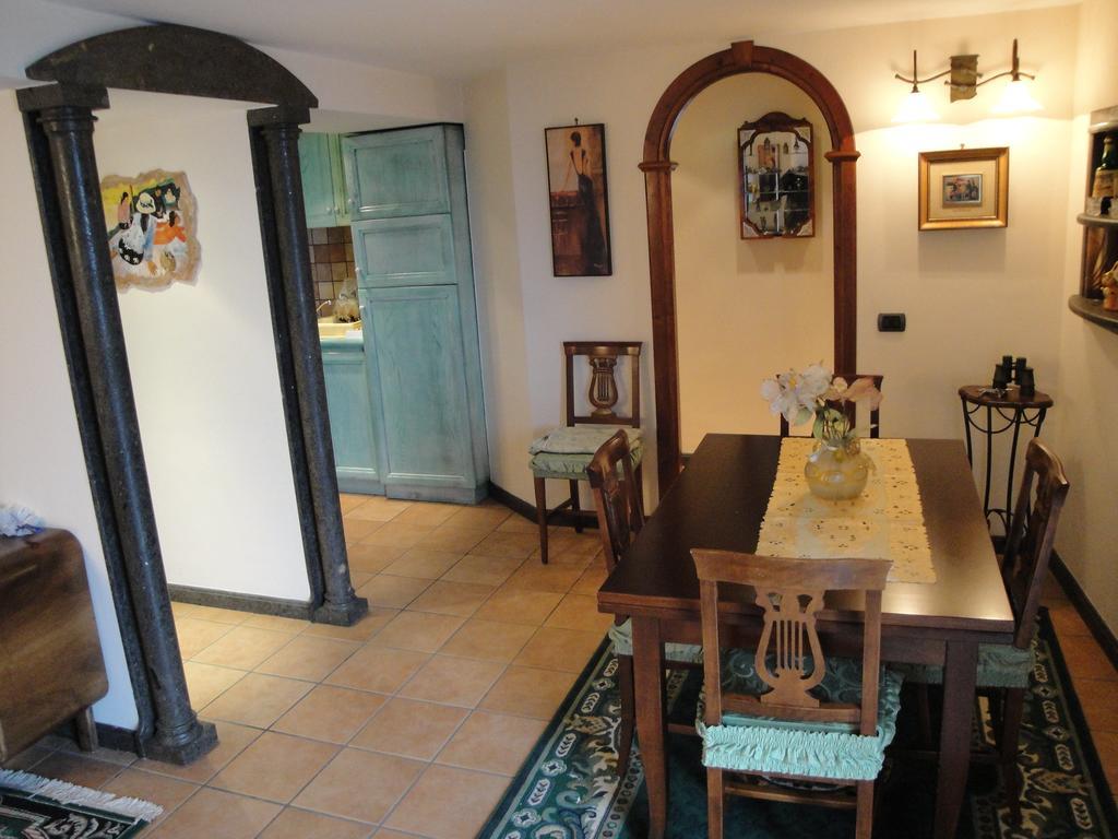 Villa La Loggetta Di Apricus à Olevano Romano Extérieur photo